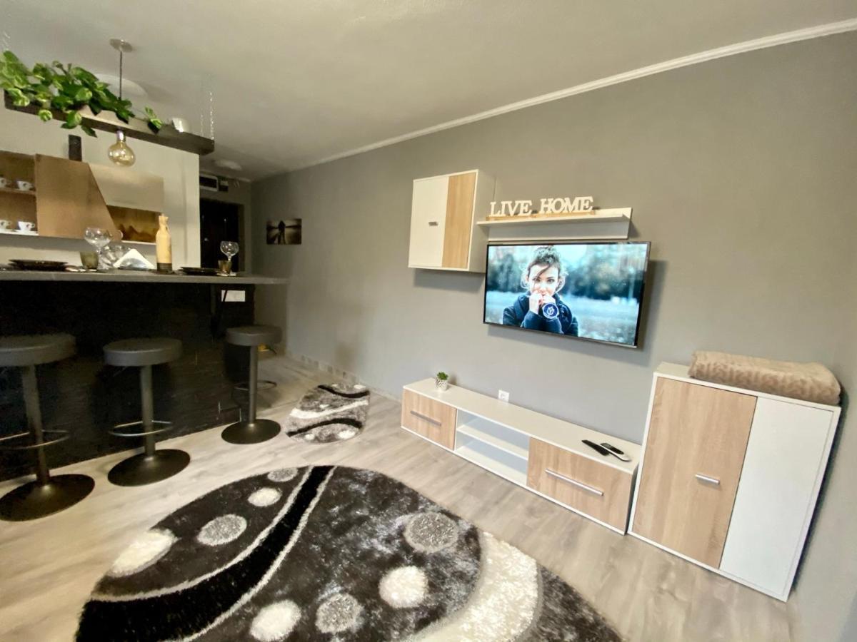 T&T Apartman Praid Bagian luar foto